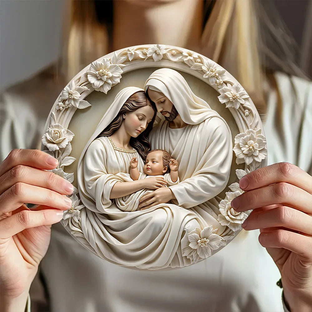 Crèche classique en bois représentant la Sainte Famille (Marie, Jésus et Joseph), décoration murale.