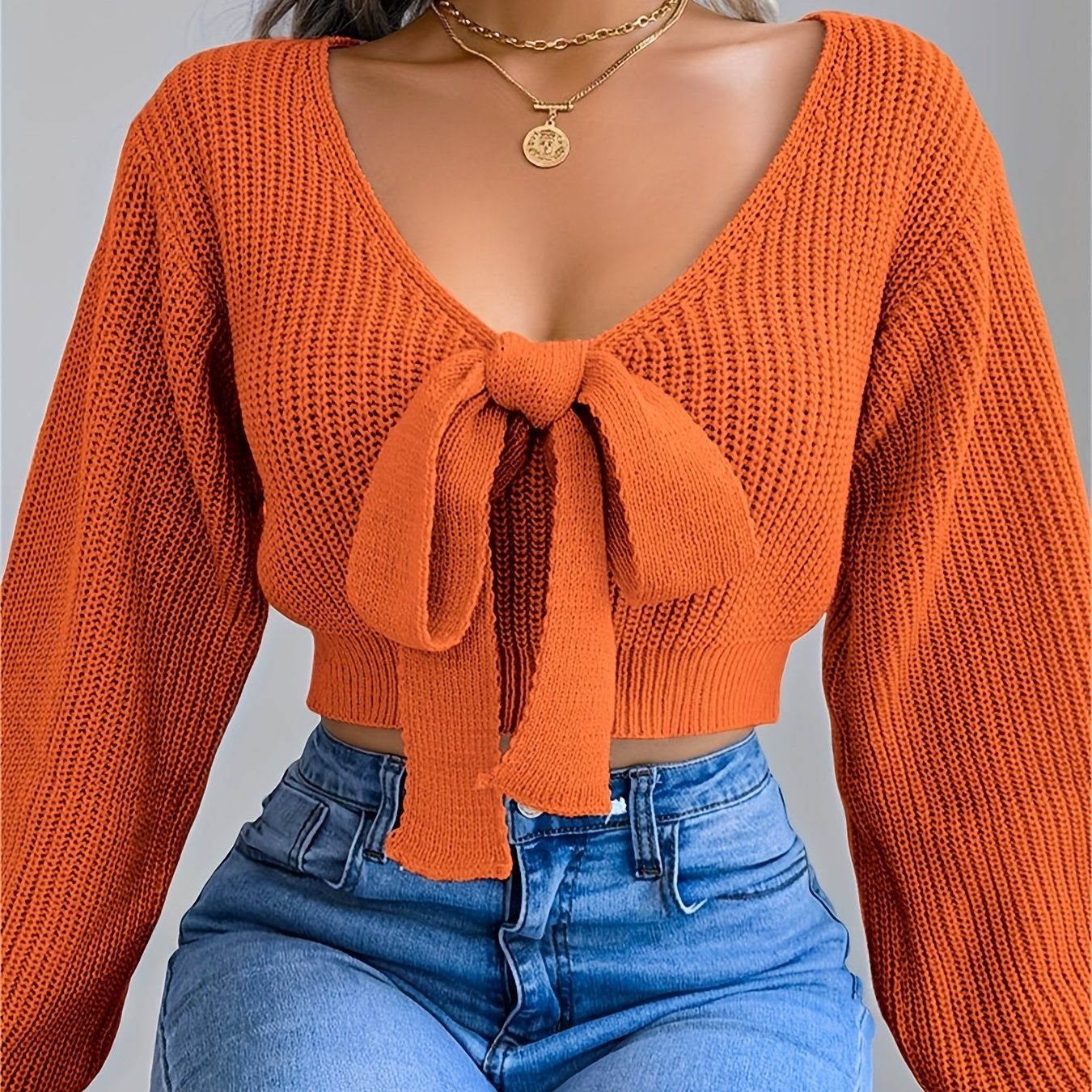Pull femme automne-hiver à col V et manches lanternes - Vert olive uni, orné d'un nœud papillon - Coupe classique et décontractée - Tissu extensible moyen - Manches courtes - Idéal pour une tenue décontractée - Pull m
