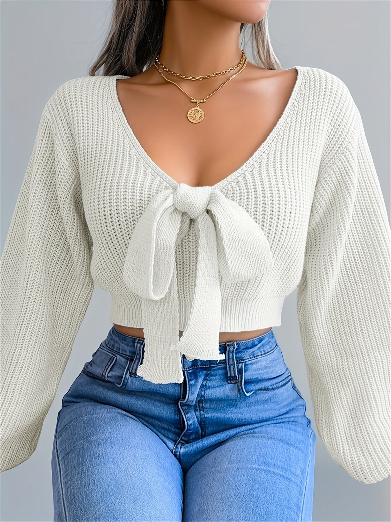 Pull femme automne-hiver à col V et manches lanternes - Vert olive uni, orné d'un nœud papillon - Coupe classique et décontractée - Tissu extensible moyen - Manches courtes - Idéal pour une tenue décontractée - Pull m