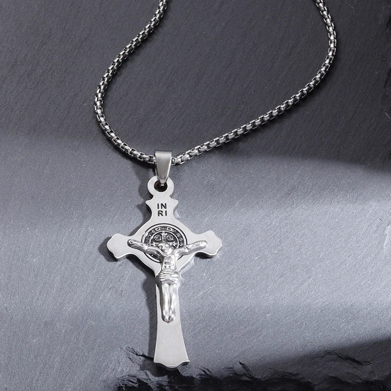 Collier pendentif croix de Saint Benoît Jésus pour hommes et femmes, amulette religieuse chrétienne catholique en acier inoxydable