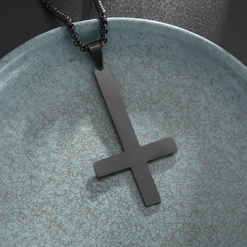 Collier pendentif croix de Saint Benoît Jésus pour hommes et femmes, amulette religieuse chrétienne catholique en acier inoxydable