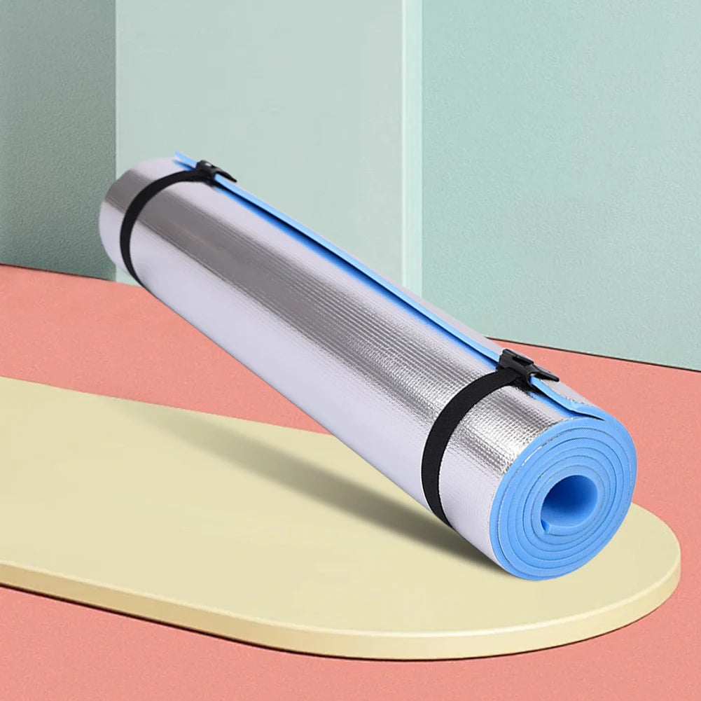 Tapis de yoga imperméable et résistant à l'humidité, épais, portable et multifonction, idéal pour le camping, le pique-nique et les exercices de fitness.