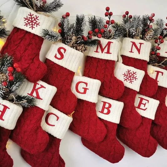 Chaussettes de Noël tricotées avec flocons de neige et lettres, décoration de Noël 2025 pour la maison, ornement pour sapin de Noël, cadeau pour Noël 2026