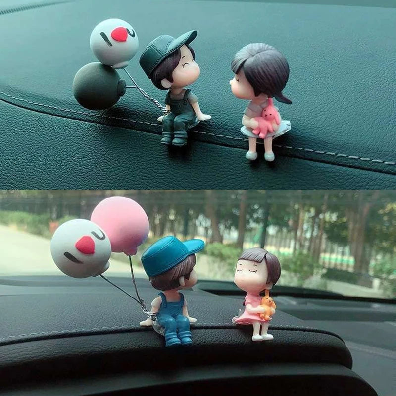 Décoration de voiture, figurines de couple mignonnes de dessin animé, ornement de ballon, tableau de bord intérieur de voiture pour filles, cadeaux, accessoires