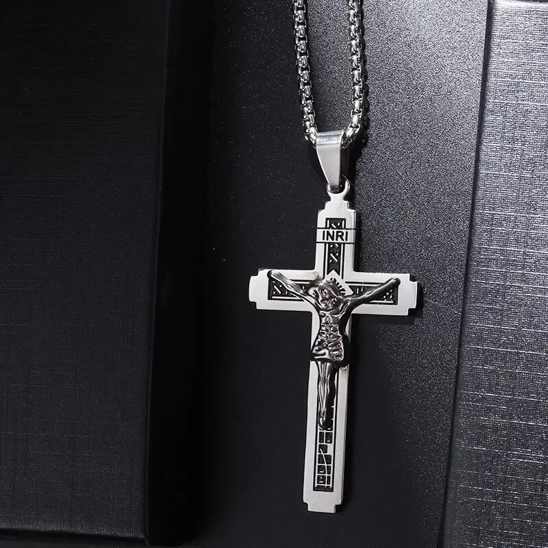 Collier pendentif croix de Saint Benoît Jésus pour hommes et femmes, amulette religieuse chrétienne catholique en acier inoxydable