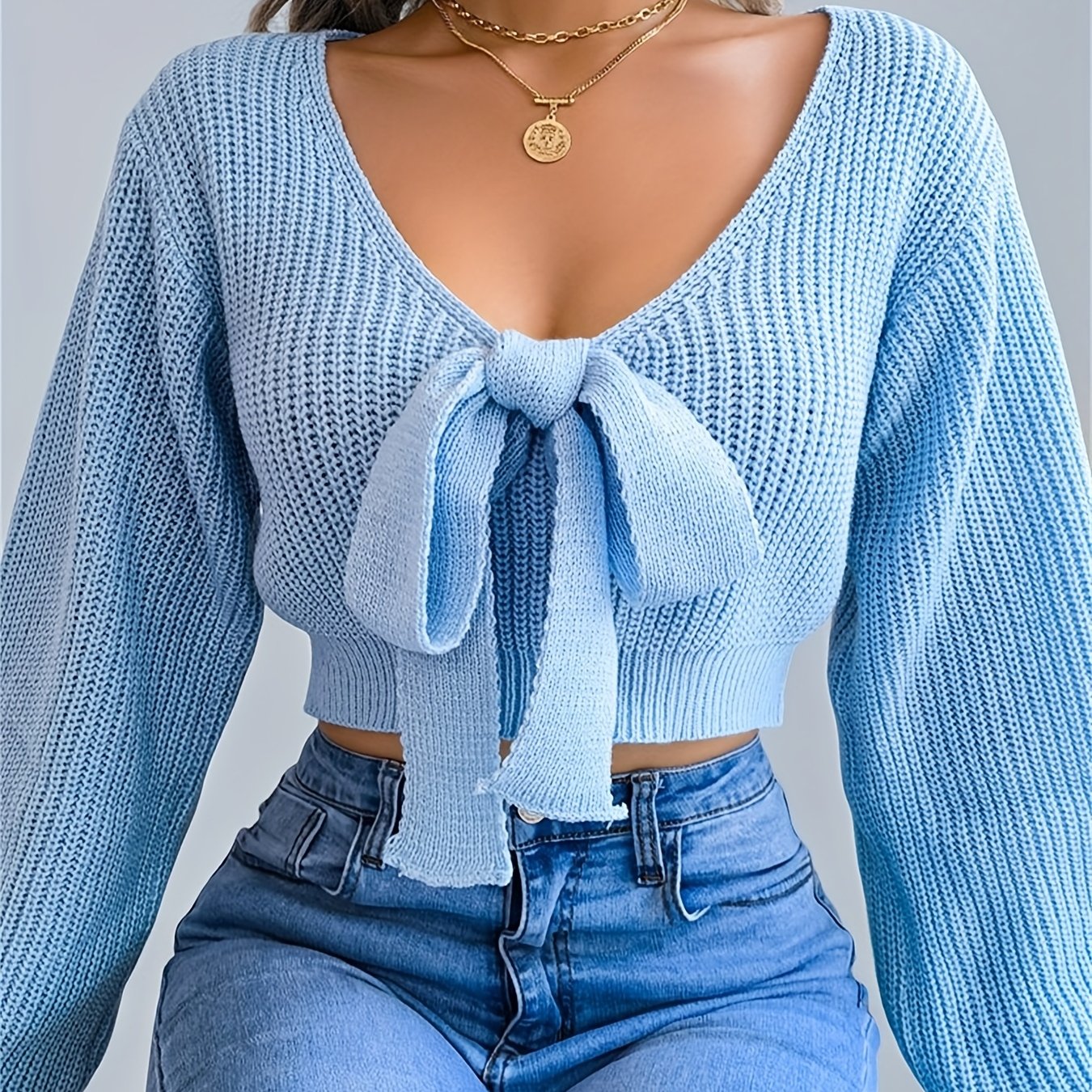 Pull femme automne-hiver à col V et manches lanternes - Vert olive uni, orné d'un nœud papillon - Coupe classique et décontractée - Tissu extensible moyen - Manches courtes - Idéal pour une tenue décontractée - Pull m